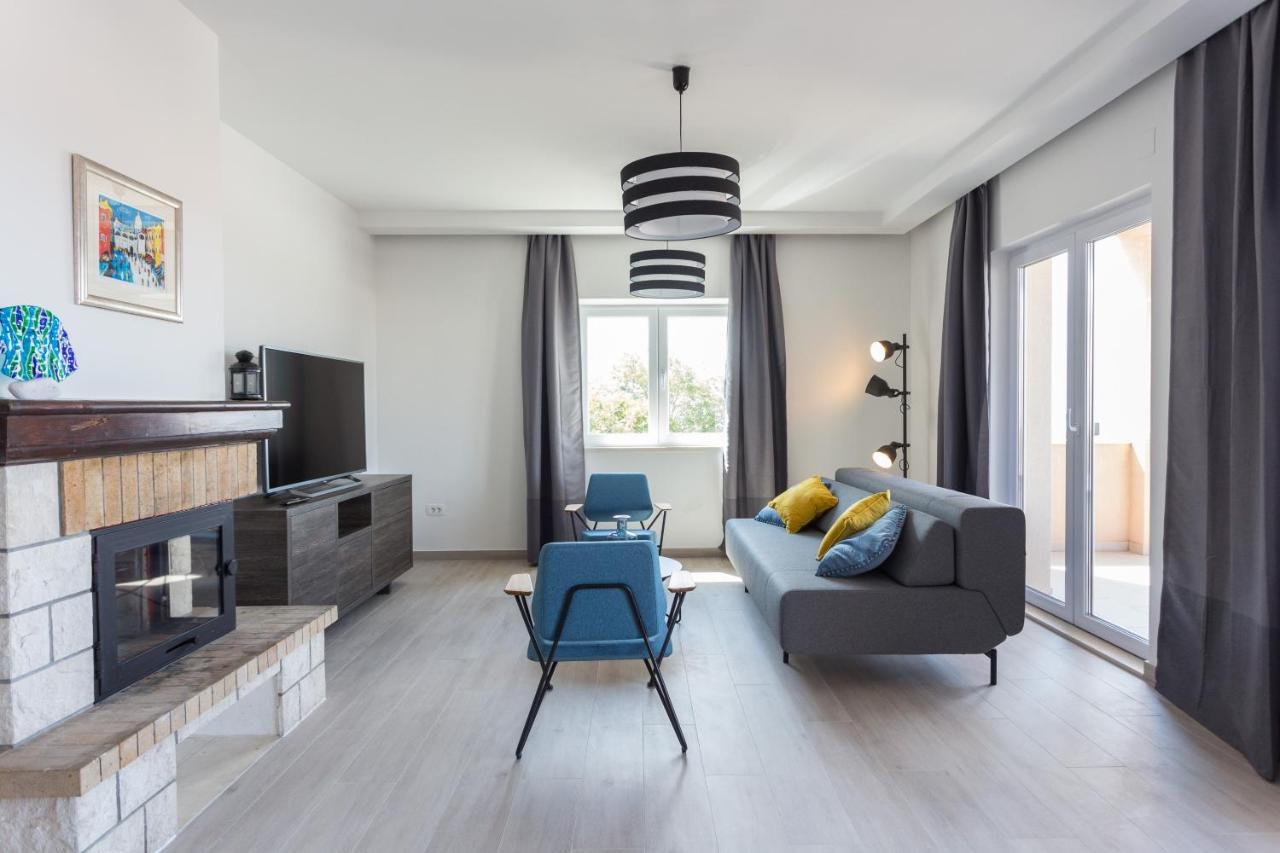 Apartments Bella Vista - มลินี ภายนอก รูปภาพ